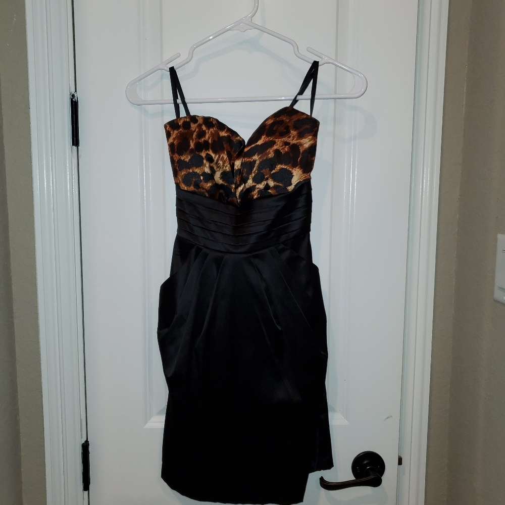 Strapless formal dress